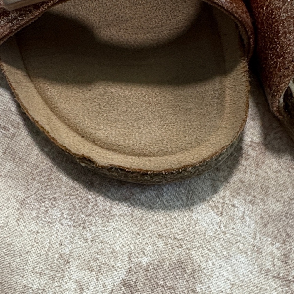 Cat & Jack Sparkly Tan Sandals - Picture 3 of 4
